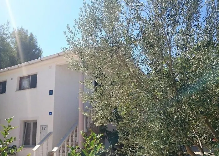 With A Parking Space - 12948 * Vir