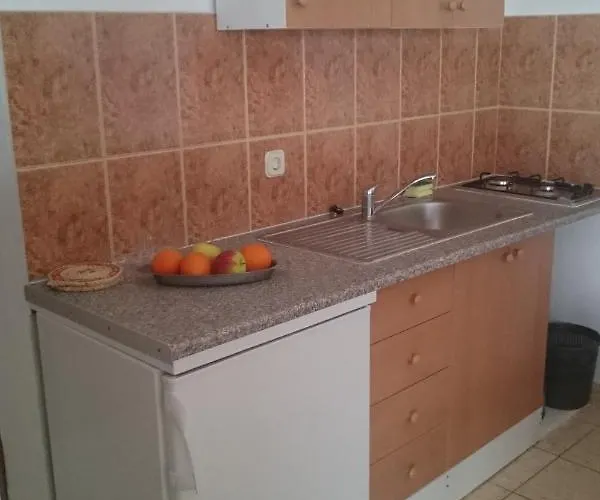 Apartman With A Parking Space - 12948