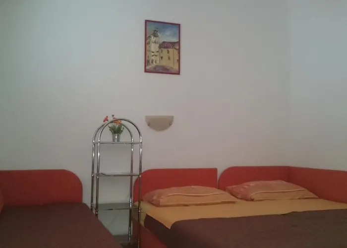 Apartman With A Parking Space - 12948