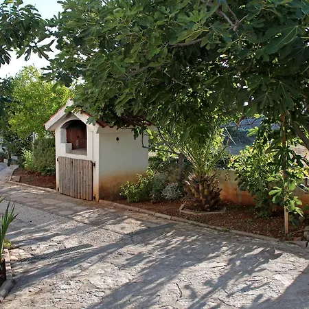 With A Parking Space - 12948